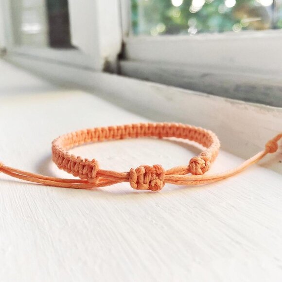 Peach Hemp Square-Knot Bracelet - Picture 2 of 2
